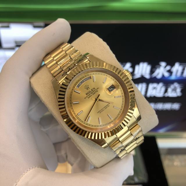 特价 劳力士rolex 日志系列双历腕表 采用全自动机械机芯 表壳直径41Mm 厚10Mm与原装同步 有人钟情其精确，有人欣赏其典雅，有人喜爱其坚固，至尊名表劳