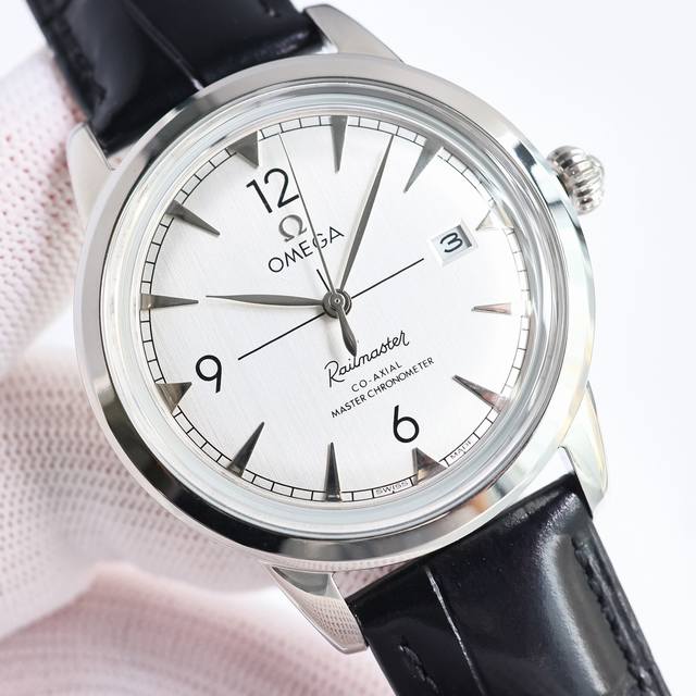 Sj出品 白壳 金壳 欧米茄-Omega Mr2 锅盖玻璃 9015 火热新款式，欧米茄新款3D锅盖，！超薄男士自动机械腕表，采用进口原装9015机芯，每小时振