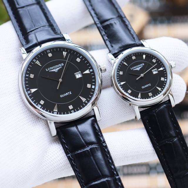 白壳 玫 钢带加20 实物拍摄 品牌： 浪琴-Longines 类型：情侣对表 表壳：316精钢 做工优质 表带：进口小牛皮 316精钢 两种可选 机芯：进口石