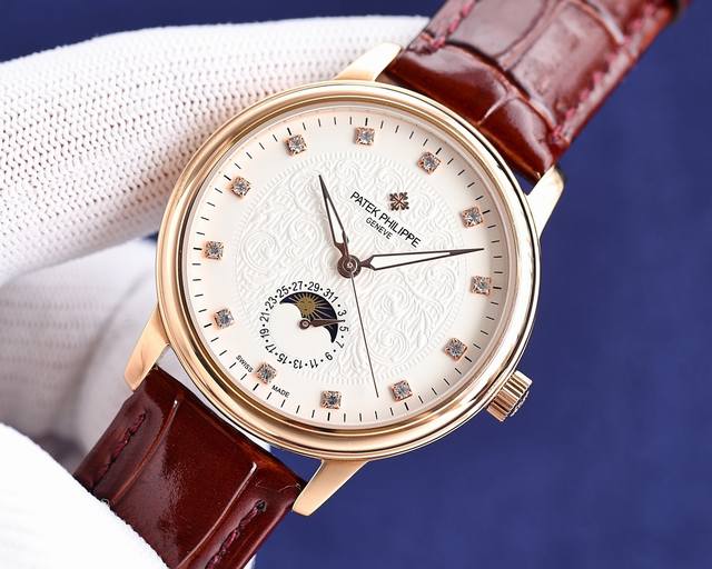 白 金 2024百达翡丽patek Philippe 最新款男士腕表！全新复杂日月星辰多功能腕表，超强夜光。搭载原装进口2824-2自动上链机械机芯，汇集月份显