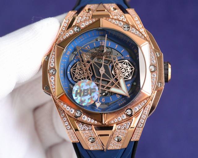 大气磅礴 : 光壳同价 ，钻壳 Hbf Factory 宇舶 恒宝 Hublot 全新big Bang Sang Bleu Ii 刺青腕表 再次与知名刺青工作室