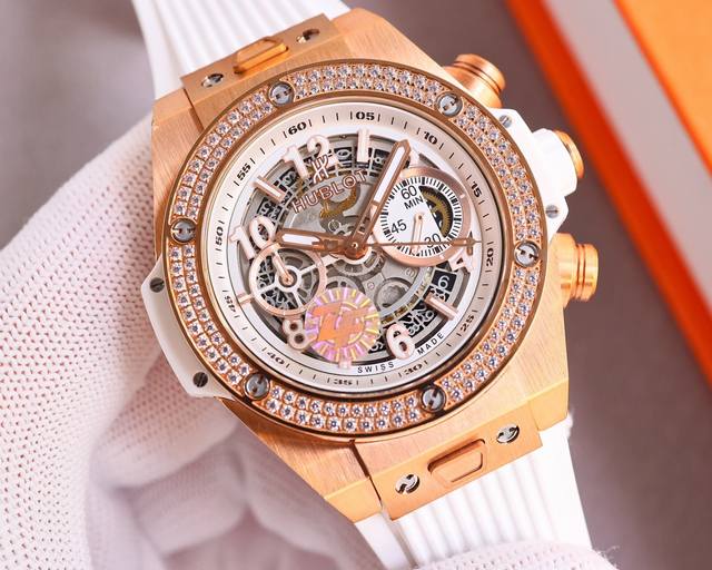 白壳 金壳 圈钻 满钻 Zf 最新款新面出货 宇舶 恒宝 Hublot 英勇无畏，拳拳出击，简称“Hub”“恒宝”，Bigbang大爆炸元素材料计时码表v2版表