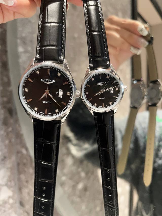 白壳 玫 钢带加20 实物拍摄 品牌： 浪琴-Longines 类型：情侣对表 表壳：316精钢 做工优质 表带：进口小牛皮 316精钢 两种可选 机芯：进口石