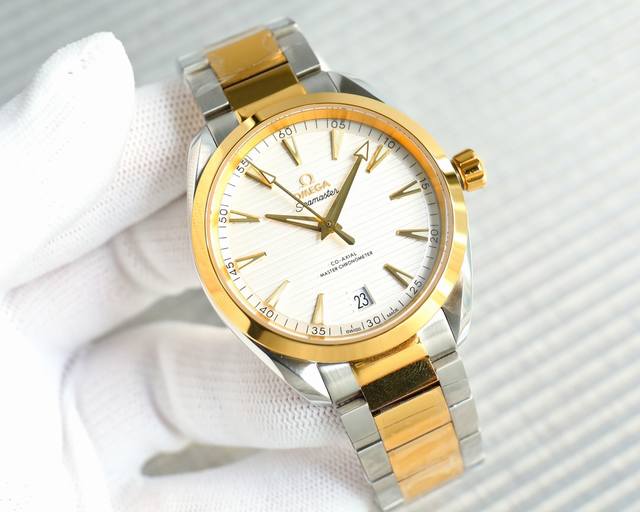 欧米茄 Omega 海马系列 150 Cm2 强势来袭，采用独家专用8900一体机芯，摆幅28800，双卜双面镀蓝蓝宝石玻璃， 钢带通用原装，超强防水150米，