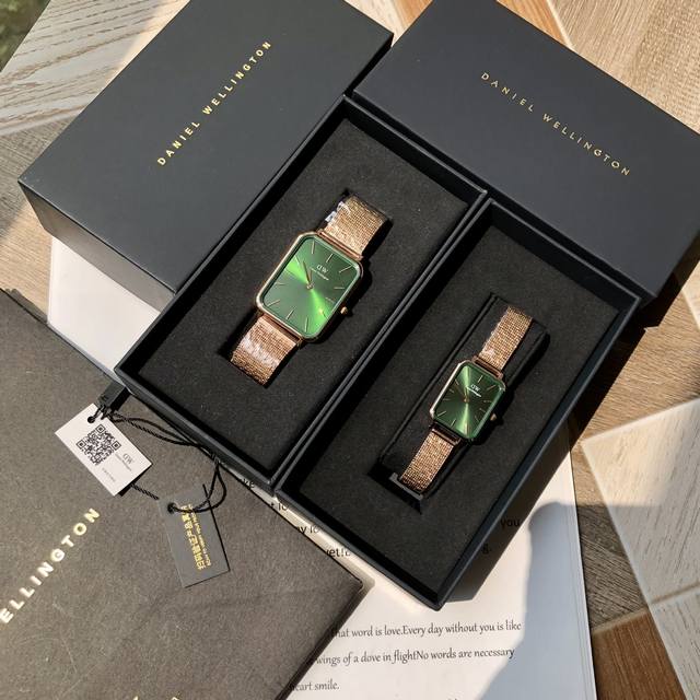 一对 Dw新款对表！范冰冰代言新品上市！纯原品质daniel Wellington，风靡全球的小方形表盘，打破圆有，复古重塑，经典混搭现代设计，气质自成一派，耀