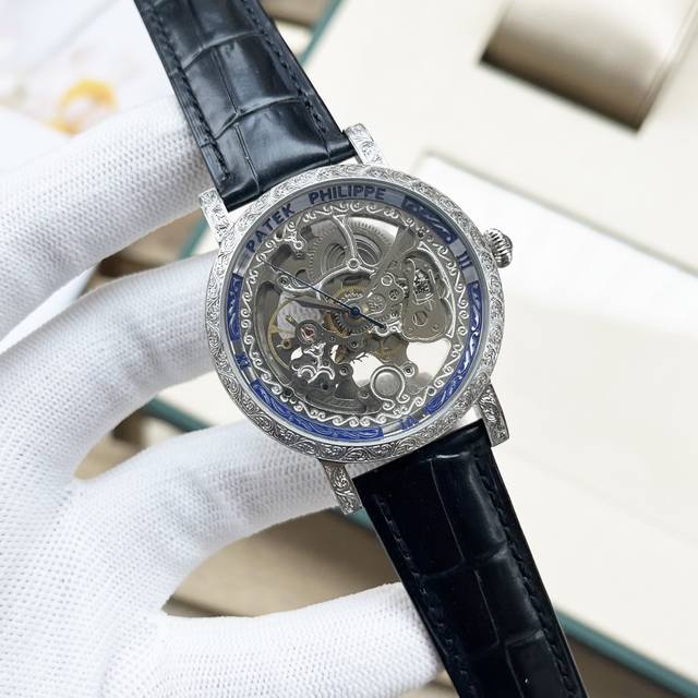 百达斐丽-Patek Philippe 男士腕表 商务休闲 劲爆镂空设计 自动机械机芯 直径42Mm 厚底12Mm 钢化玻璃 316精钢壳套 底盖：透底 真皮牛