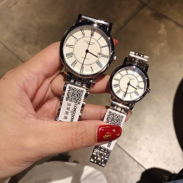 浪琴-Longines 经典情侣对表，拱形玻璃镜面 316精钢表带，搭载进口石英机芯，尺寸：男40Mm 女32Mm，厚度12Mm，经典重塑，非凡魅力。