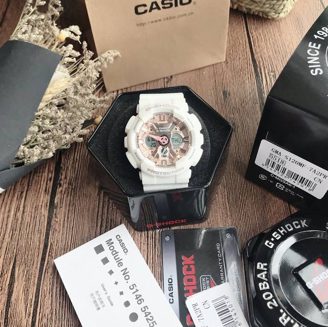 最高版本！！原单卡西欧ga 白粉金 ，45度自动抬手亮灯功能，G-Shock--经典防震表盘设计，超强防水，入水表盘透明强大功能，吊牌二维码配齐，可扫码！！！独