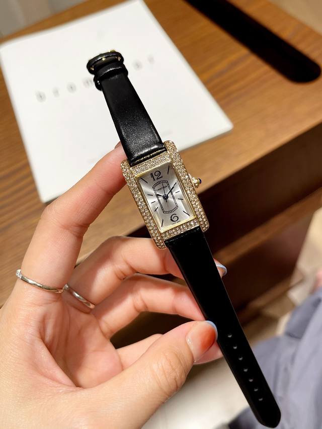 Cartier、22Mm～～