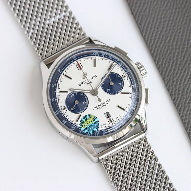 Tw新品百年灵璞雅b01计时腕表premier B01 Chronograph 吴彦祖同款 材质： 316L精钢 直径： 42毫米 厚度： 13.65毫米 表镜