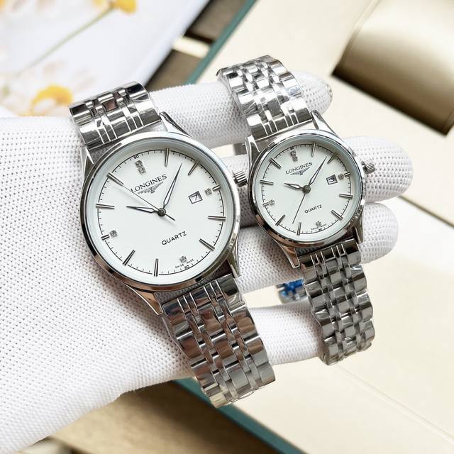 白 -金 钢带+20 实物拍摄 品牌： 浪琴-Longines 类型：情侣对表 表壳：316精钢 做工优质 表带：进口小牛皮 316精钢 两种可选 机芯：进口石