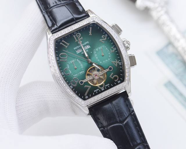 白壳 金壳 品牌：百达翡丽-Patek Philippe 类型：男士腕表 壳套：顶级版316精钢l 表带：进口小牛皮表带 机芯：全自动进口机械机芯 镜面：矿物质