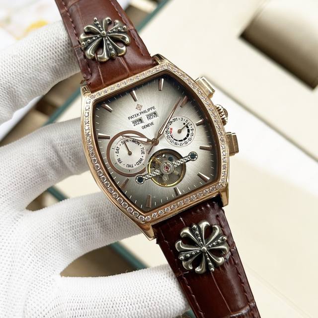 白 金 百达斐丽-Patek Philippe 男士腕表 商务休闲 全新多功能设计 自动机械机芯 直径42Mm 厚底12Mm 钢化玻璃 316精钢壳套 底盖：透