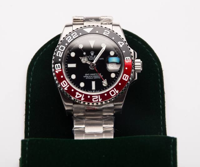 白 . 金20. Rolex 劳力士 Gmt格林尼治型 尺寸40Mm！ 机芯 搭载全新原装西铁城8215全自动机械机芯，显示双时区gmt 两地时指针，走时精准，