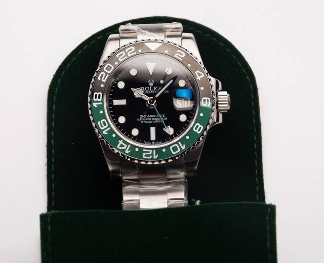 白 . 金20. Rolex 劳力士 Gmt格林尼治型 尺寸40Mm！ 机芯 搭载全新原装西铁城8215全自动机械机芯，显示双时区gmt 两地时指针，走时精准，