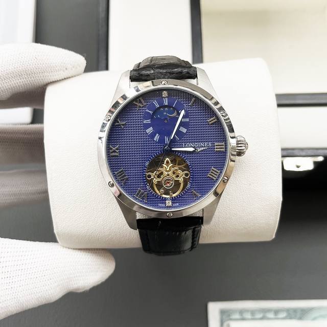 统一价格: 浪琴-Longines火爆新品 搭载全自动机械机芯 316精钢表壳 简约镂空设计 简约时尚 优雅尊贵 矿物质强化玻璃镜面 真牛皮表带 商务休闲 精致