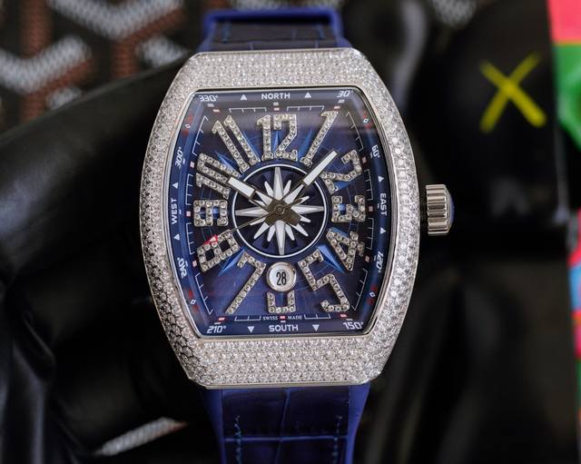 法兰克 穆勒 Franck Muller V45 Sc Dt系列54*42*15Mm 全自动机械机芯 蓝光镀膜玻璃 牛皮表带底部橡胶 折叠扣 糅合运动设计风格