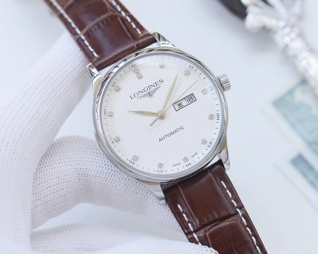 白壳 ，金壳 ，钢带20 品牌：浪琴-Longines 类型：男士腕表 壳套：顶级版316精钢l 表带：进口小牛皮表带 316L精钢表带 机芯：全自动机械机芯