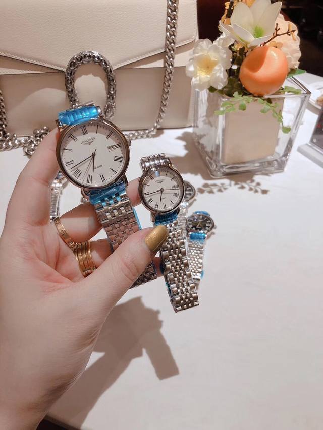 经典罗马字面，销量冠军 Longines 浪琴品牌博雅系列情侣对表：男39Mm 女29Mm经典设计，和流利线条的完美化身，彰显着浪琴的典型特质，诠释着优雅定义进