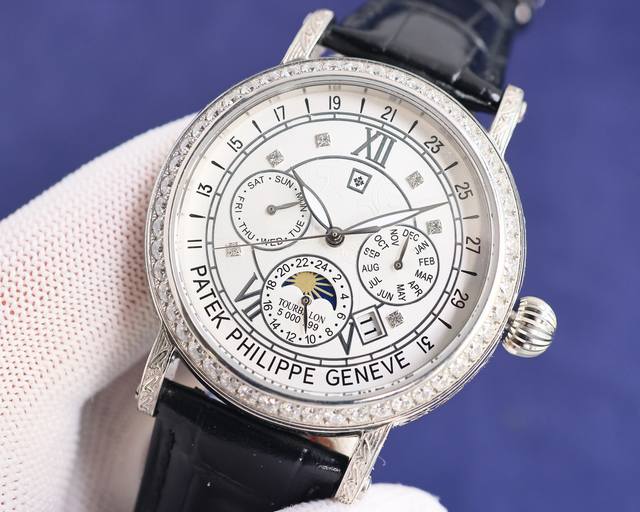 FFF金 百达翡丽Patek Philippe复杂功能系列-纯手工-雕花腕表-惊艳登场，42毫米的表径适配大众男性手寸，非常商务可亦休闲。整表表壳手工雕刻花纹，