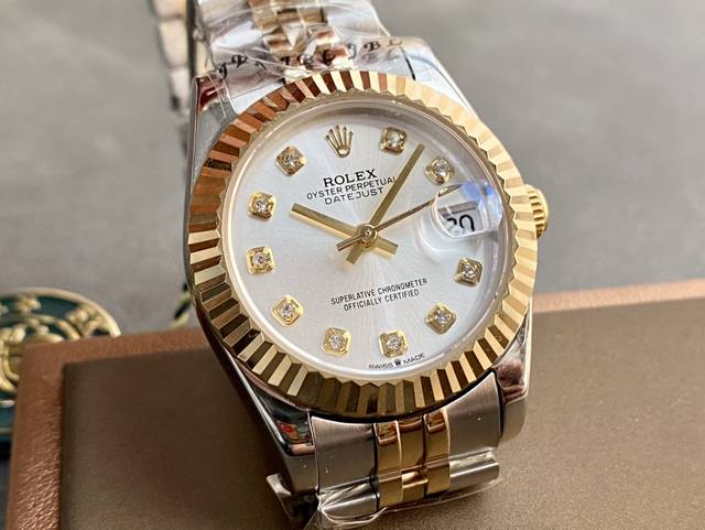 SK Factory 女款 劳力士Rolex 单历 日志型31mm 直径 31mm 机芯 搭载全自动机械机芯 圈口 劳力士RingCommand三角坑纹 光圈