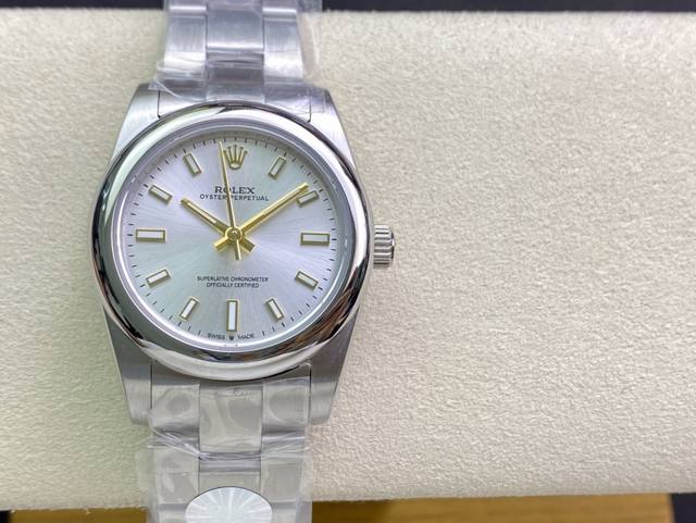 SK厂 v2版 劳力士Rolex 蚝式恒动型31mm，升级了全拉丝表带和冲压LOGO皇冠 直径 31mm 机芯 搭载全自动机械机芯 圈口 光圈 镜面 防刮蓝宝石