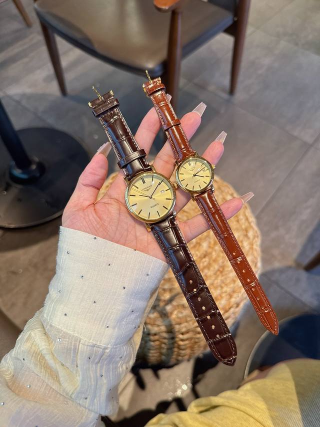 FFF金 钢带+20 钻+30 浪琴-LONGINES. 最新情侣款携手而来，简约精致，品质精湛，热卖全城，采用进口石英机芯，顶级316精钢表壳，进口小牛皮表带