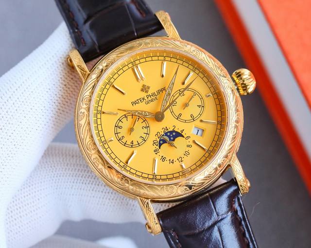 白 金 百达翡丽patek Philippe复杂功能系列-纯手工-雕花腕表-惊艳登场，42毫米的表径适配大众男性手寸，非常商务可亦休闲。整表表壳手工雕刻花纹，视