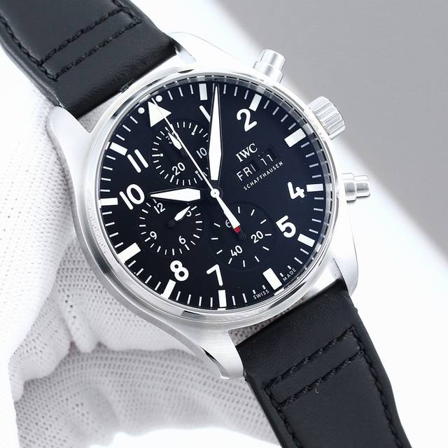 皮 布带 钢带 Tw新品！ Iwc 万国飞行员系列Iw378003. 1.腕表采用玫高科技镀金，做工成熟，线条清晰而富有立体感，颜色搭配和谐，非常百搭。 2.与