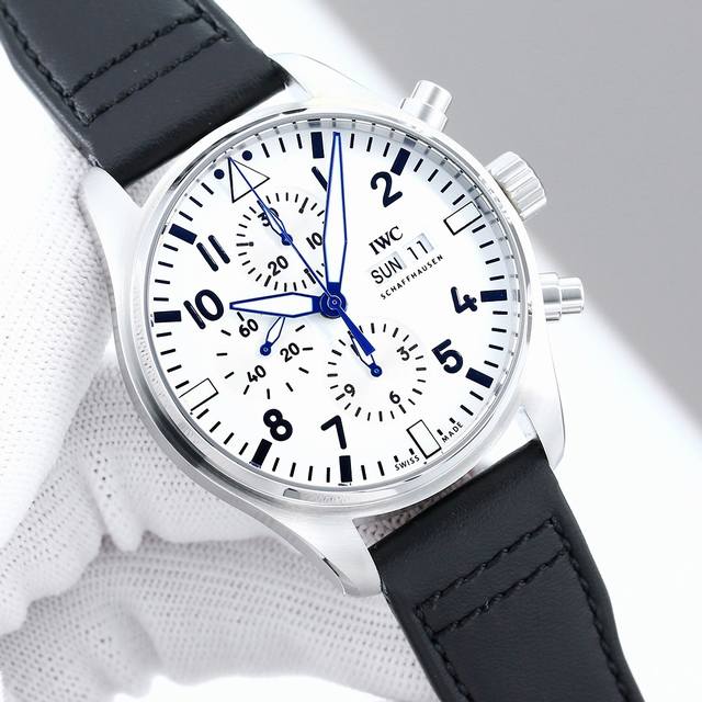 皮 布带 钢带 Tw新品！ Iwc 万国飞行员系列Iw378003. 1.腕表采用玫高科技镀金，做工成熟，线条清晰而富有立体感，颜色搭配和谐，非常百搭。 2.与