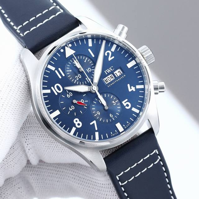 皮 布带 钢带 Tw新品！ Iwc 万国飞行员系列Iw378003. 1.腕表采用玫高科技镀金，做工成熟，线条清晰而富有立体感，颜色搭配和谐，非常百搭。 2.与