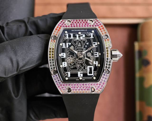 理查德米勒 Richard Mille Rm067全新工艺时尚更前卫镂空设计最新特别款 矿物质防刮镜面玻璃 配置316L精钢表壳 耐磨天然进口橡胶表带 全自动进