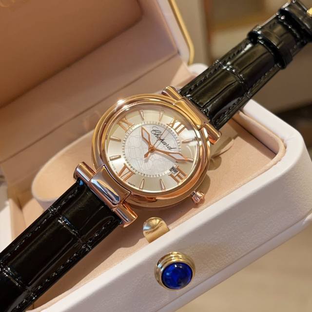 金+20 萧邦 肖邦Chopard Imperiale 系列腕表。全套316精钢材质，此表款全手工镶嵌施华洛世奇水晶钻，成为了美式奢侈生活风格的代表！石英机芯以