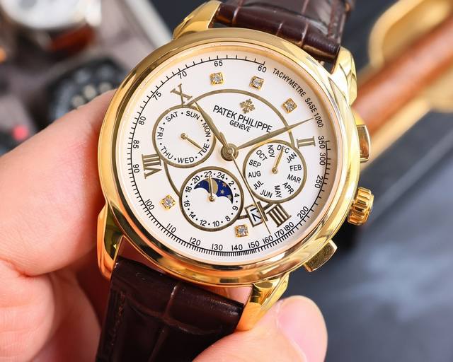 白 金 钻50 百达翡丽Patek Philippe惊艳登场，41毫米的表径适配大众男性手寸，非常商务可亦休闲。视觉冲击力强，令人过目不忘，实物质感更加优美。