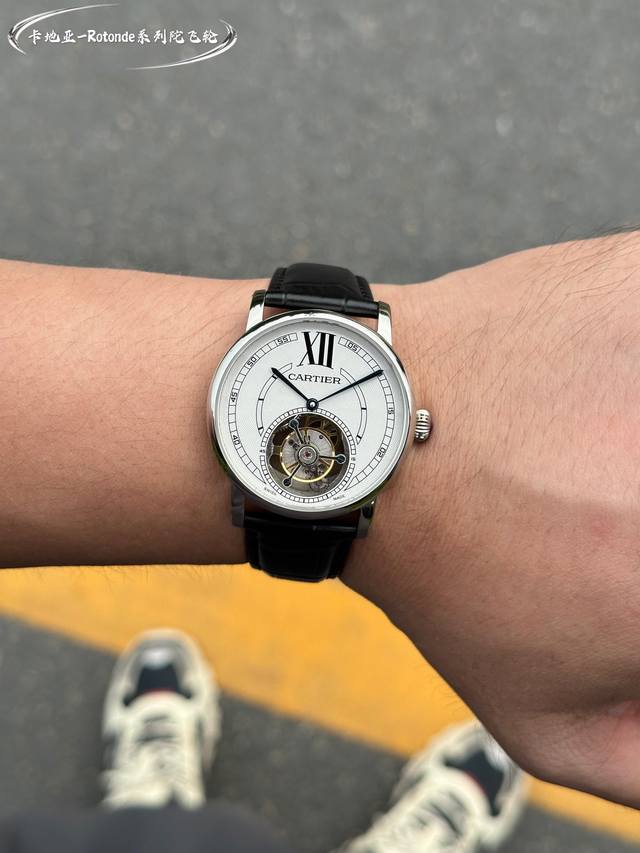 金白同价： 品鉴:Rotonde De Cartier Tourbillon Cadran Love陀飞轮 卡地亚Rotonde De Cartier Tour