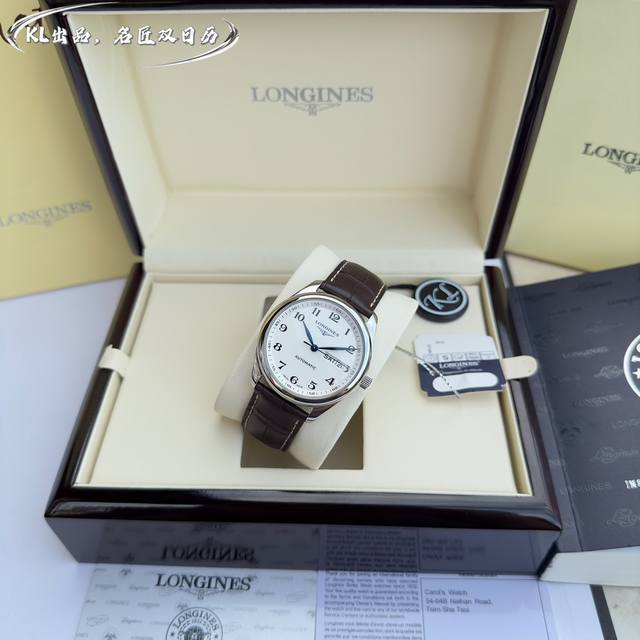 皮带：白 -金 。 钢带：白 -金1000 Kl工厂，名匠系列双日历。浪琴-Longines 名匠双日历L2.775都有哪些特点？ ①搭载和正品机芯一致的亚洲E