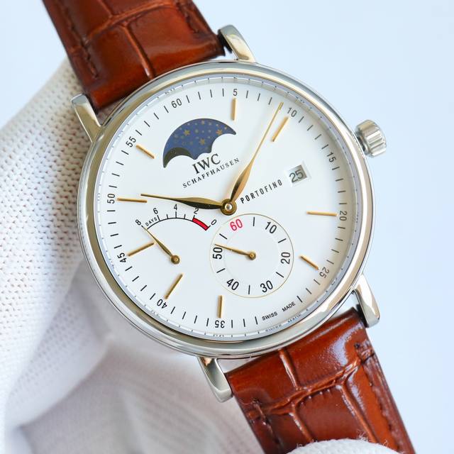 Twa出品 白壳 金壳 Twa 颜值巅峰 Iwc旗下最耀眼的明星，万国 Iwc 长动能月相专家。R68 全新的柏涛菲诺系列Iw5 9透底腕表。 表壳 316L精