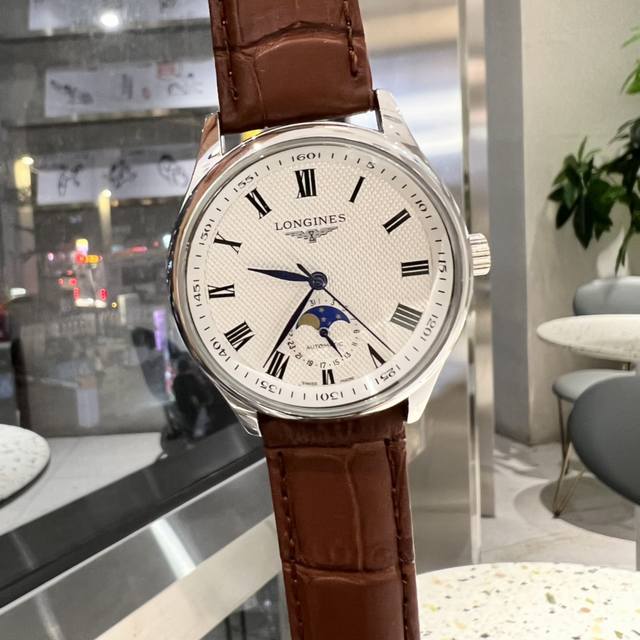 皮钢带同价 浪琴 Longines ,精品男士腕表, 名匠星辰系列，, 日月星辰昼夜交替，魅力不凡，圆润的造型使得线条看起来更加柔和，优雅的气质顿时油然而生，搭