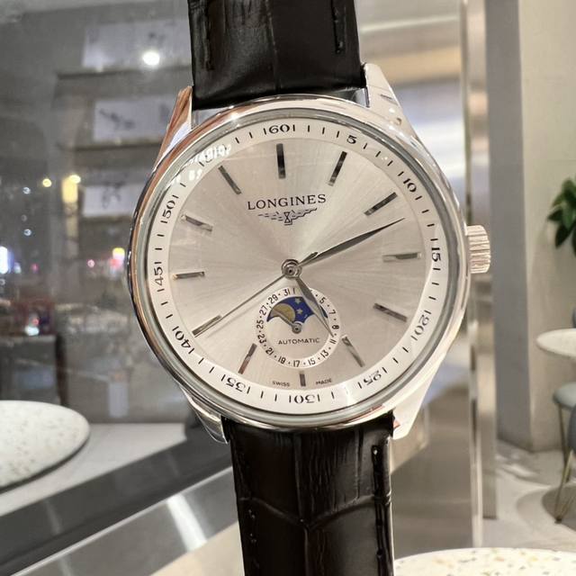 皮钢带同价 浪琴 Longines ,精品男士腕表, 名匠星辰系列，, 日月星辰昼夜交替，魅力不凡，圆润的造型使得线条看起来更加柔和，优雅的气质顿时油然而生，搭