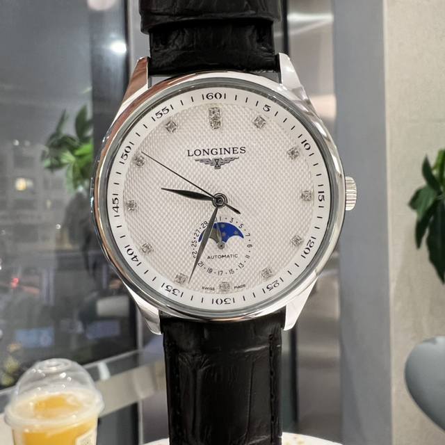 皮钢带同价 浪琴 Longines ,精品男士腕表, 名匠星辰系列，, 日月星辰昼夜交替，魅力不凡，圆润的造型使得线条看起来更加柔和，优雅的气质顿时油然而生，搭