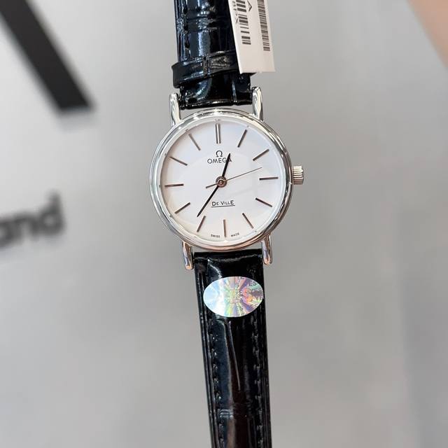 皮带白 枚 #中古欧米茄 Vintage西洋Longines简约小金豆，简直太别致了！小尺寸26Mm低调又不失细节的美，表盘刻度也太纤细秀气了吧！复古独特，上手