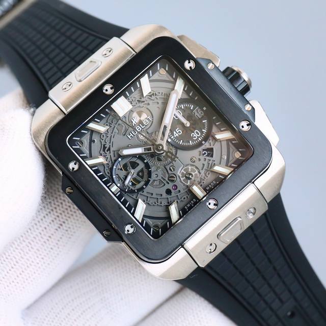 统一价： 全新核心作品 Hublot 宇舶表荣耀发布全新Square Bang Unico腕表 恒宝方形大爆炸 精钢打造轻盈贴手舒适 不计成本采用蓝宝石玻璃 采