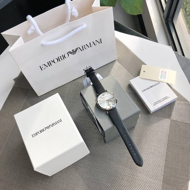 Emporioarmani Ar1674，石英表男表，表盘尺寸39Mm大小刚好男女都可佩戴！生活防水50M，蓝宝石玻璃镜面，意大利进口牛皮表带，专柜正品全套包装