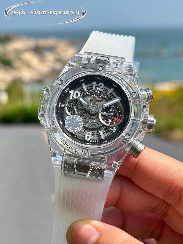 恒宝Hublot 宇舶表年度最佳复刻作品 宇舶Big Bang系列411.Jx.4802.Rt“全透明腕表” 精彩细节 1.还原正品表盘后龙飞凤舞的镂空布局，2 - 点击图像关闭