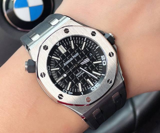 Ap爱彼Audemars Piguet 15710St.Oo.A002Ca.01皇家橡树离岸型 男士机械腕表 尺寸42Mm14Mm 搭配复刻原装Cal.3120