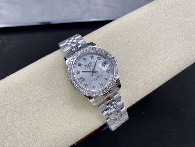 女款 劳力士Rolex 单历 日志型31Mm 直径 31Mm 机芯 搭载全自动机械机芯 圈口 劳力士Ringcommand三角坑纹 光圈 钻圈 镜面 防刮蓝宝石