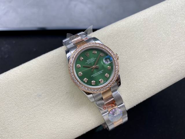 女款 劳力士Rolex 单历 日志型31Mm 直径 31Mm 机芯 搭载全自动机械机芯 圈口 劳力士Ringcommand三角坑纹 光圈 钻圈 镜面 防刮蓝宝石