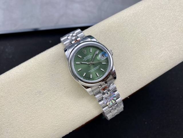 女款 劳力士Rolex 单历 日志型31Mm 直径 31Mm 机芯 搭载全自动机械机芯 圈口 劳力士Ringcommand三角坑纹 光圈 钻圈 镜面 防刮蓝宝石