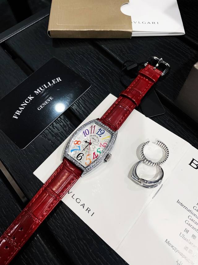 Franck Muller 法兰克穆勒 Fm 法穆兰 酒桶形女士石英腕表 Cnc加工抛光表壳 经典之作！满天星字面和彩色款彩色字面 上手效果真的拒绝不了，一整个