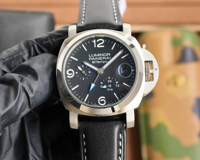 沛纳海 Panerai 弧型镀膜玻璃 44Mm*16Mm 头层牛皮表带搭配原装针扣 全自动机械 一款来自硬汉的手表